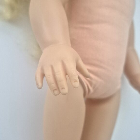 18" Lotus Doll, blonde - Picture 6 of 10